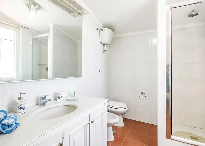 Gorgeous In With Private Swimming Pool, Be Inside Or Outside *