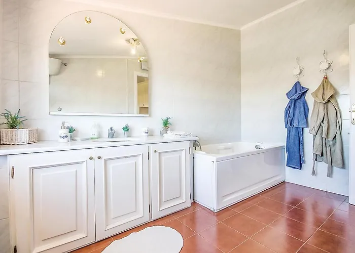Gorgeous In With Private Swimming Pool, Be Inside Or Outside Roma