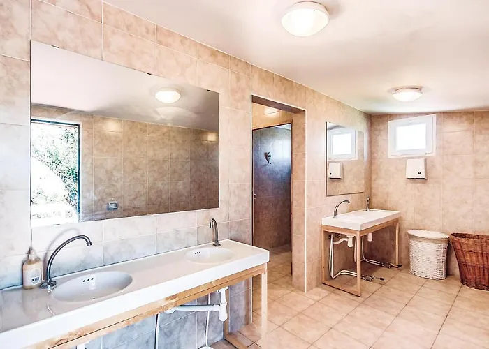 Gorgeous In With Private Swimming Pool, Be Inside Or Outside Сasa de vacaciones *